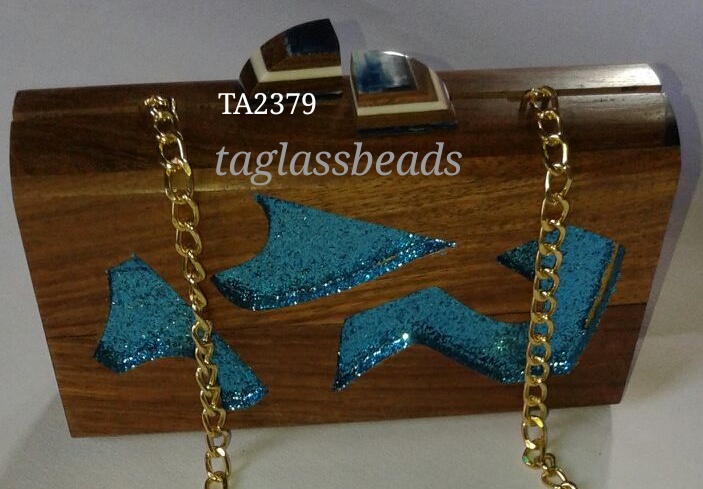 WOODEN CLUTCH BAG