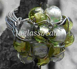 GLASS FINGER RING