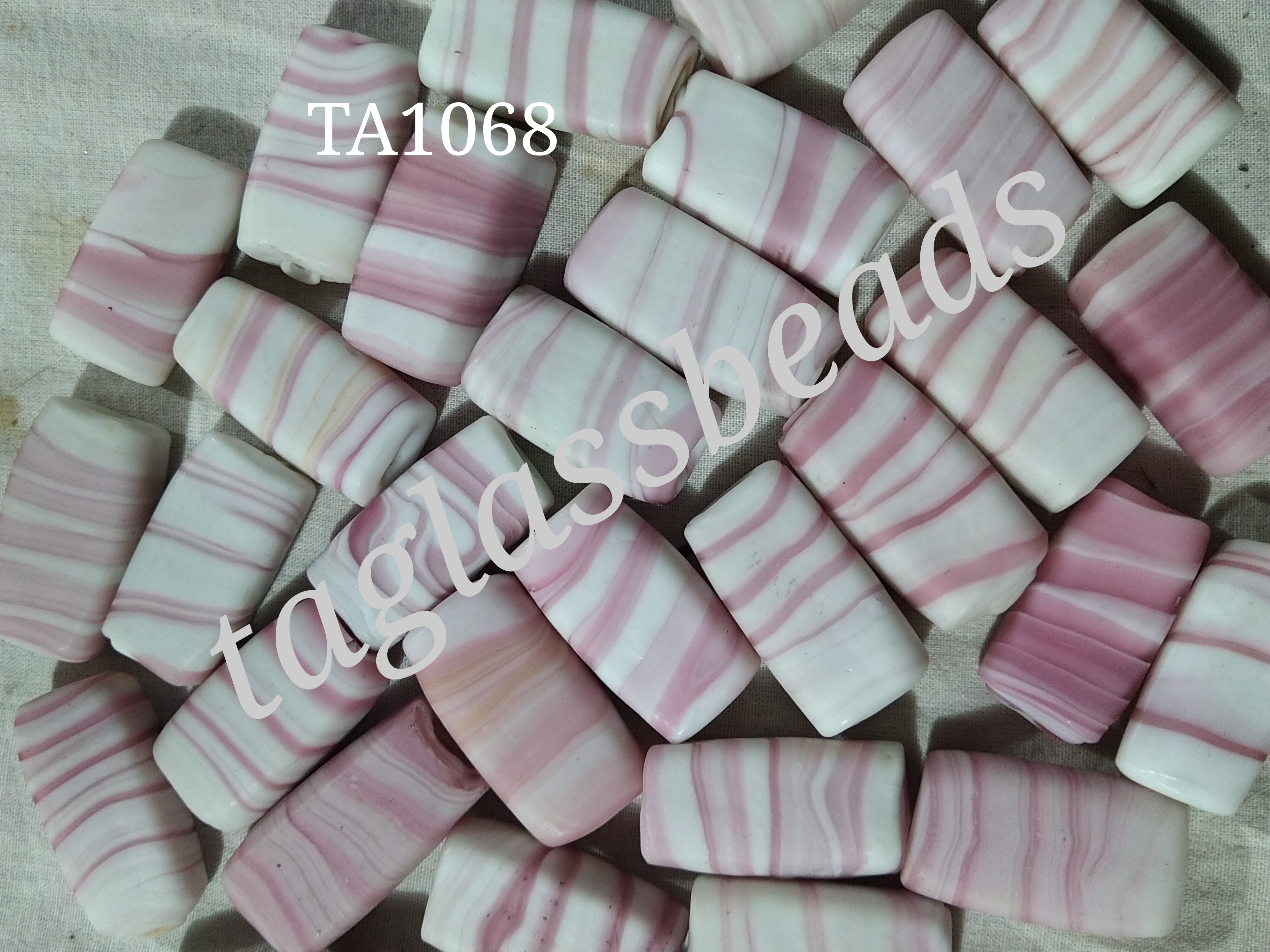 FROSTED MIX BEADS