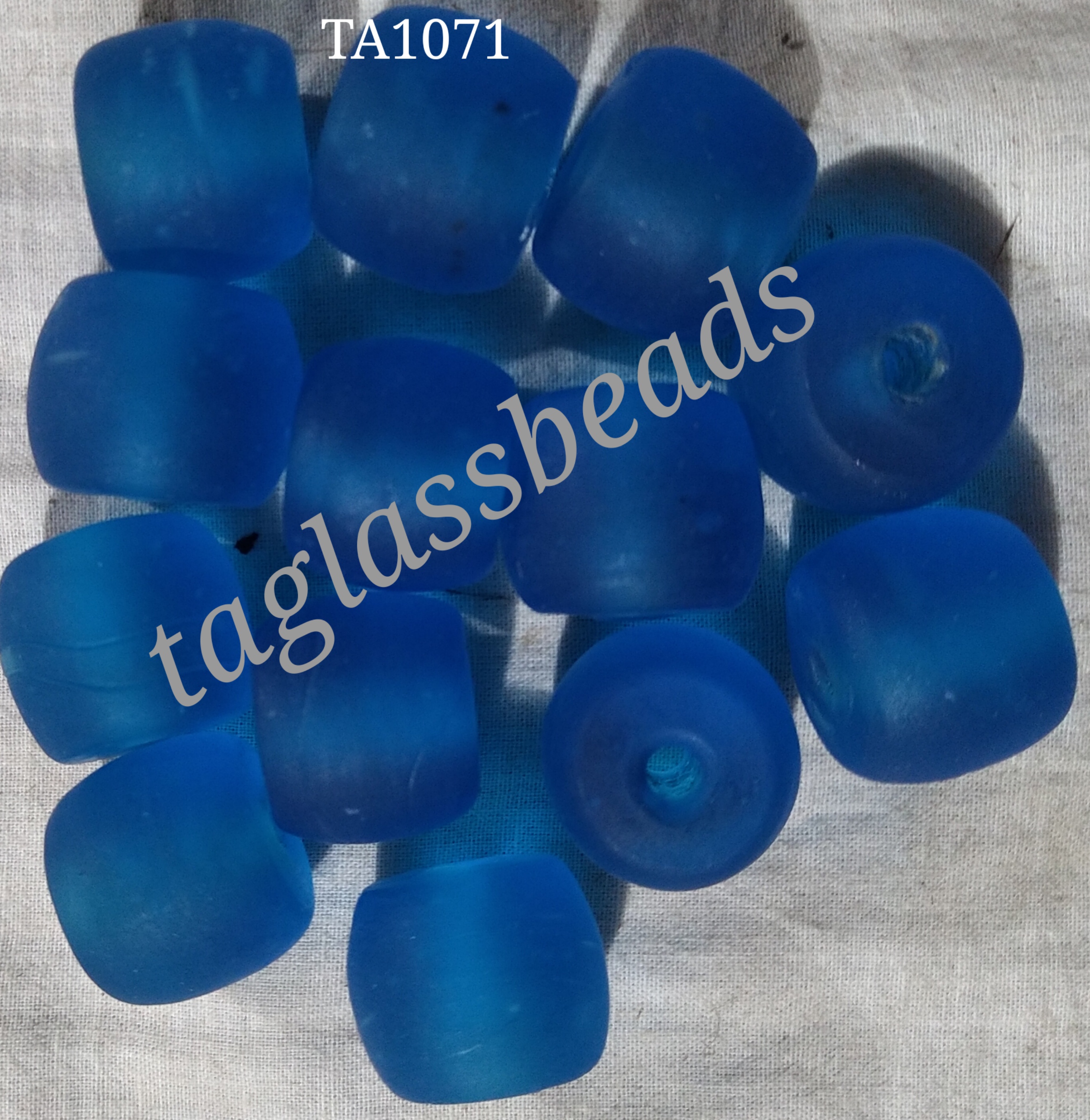 FROSTED MIX BEADS