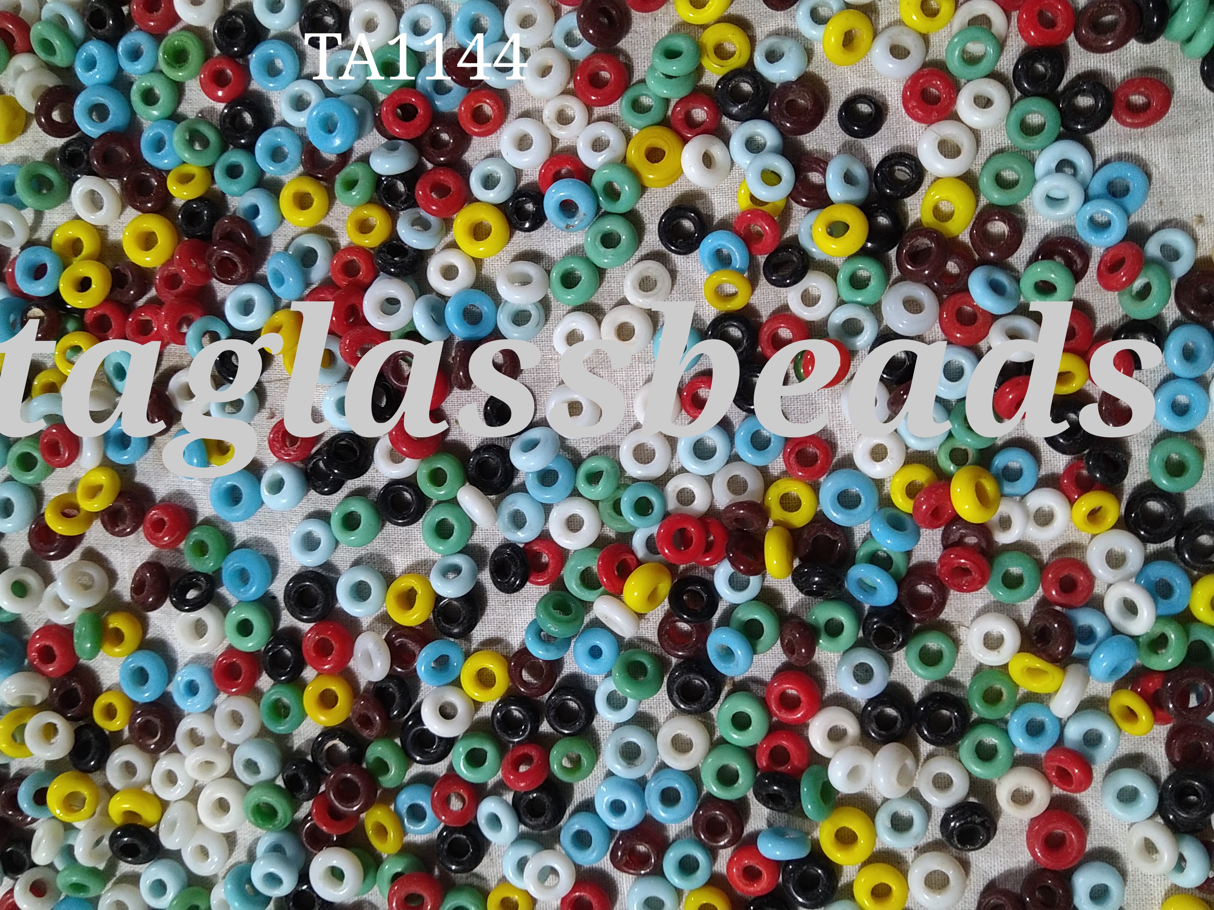 FROSTED MIX BEADS