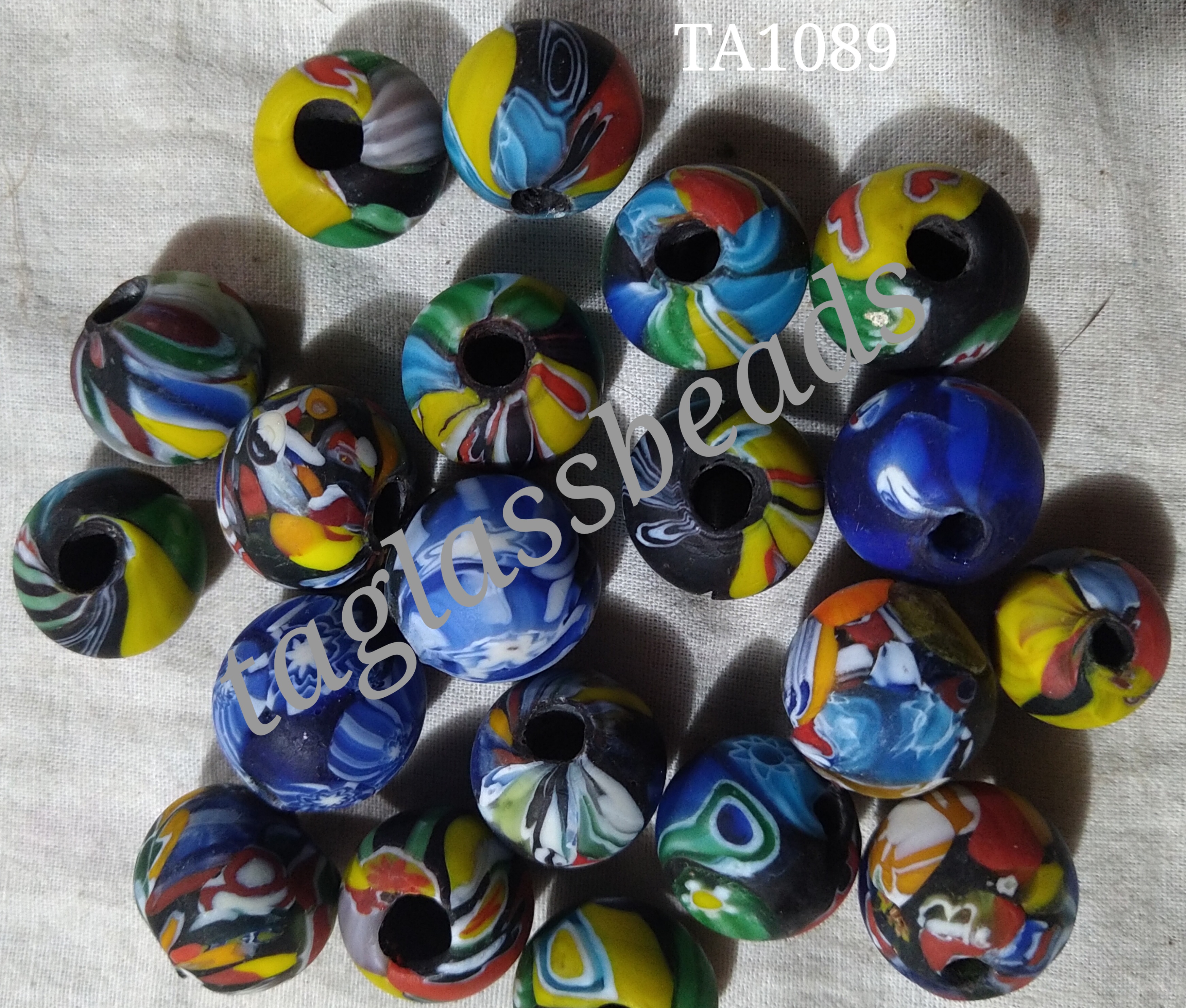 FROSTED MIX BEADS