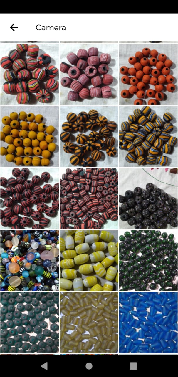 FROSTED MIX BEADS