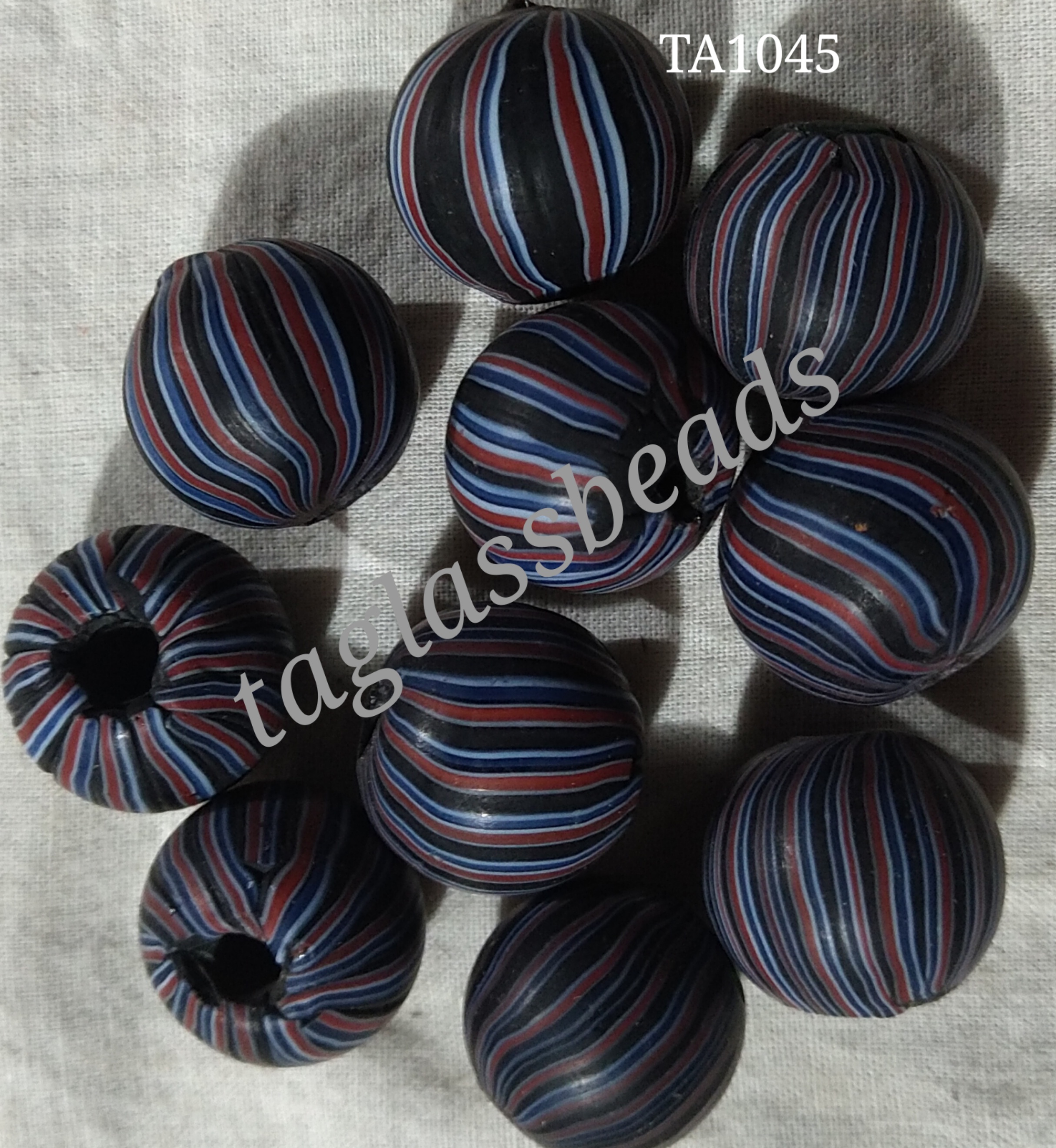 FROSTED MIX BEADS